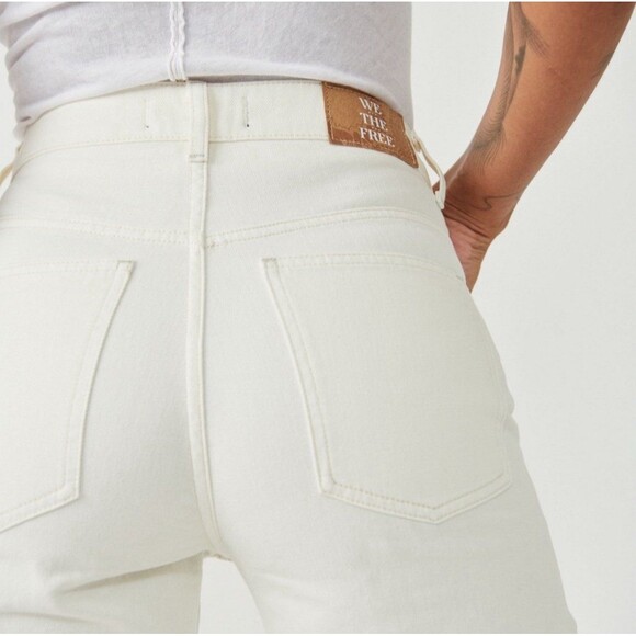 We The Free Pacifica High Rise Straight Leg Jeans Raw Hem 31 Dust it Off Wash - Picture 2 of 10